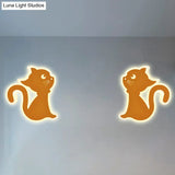 Sleek Metal Kitten Wall Light - Vibrant Macaron Colors For Bedroom Or Kindergarten