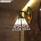 Stained Glass Tiffany Art Deco Wall Mount Light In Pink - Ideal For Bedroom