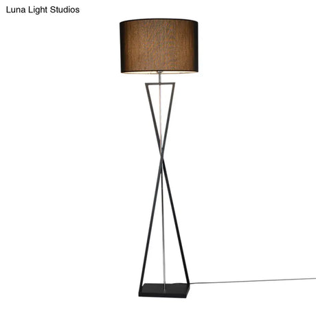 Stylish Hourglass Metal Floor Lamp With Artistic Drum Shade - Perfect For Living Rooms