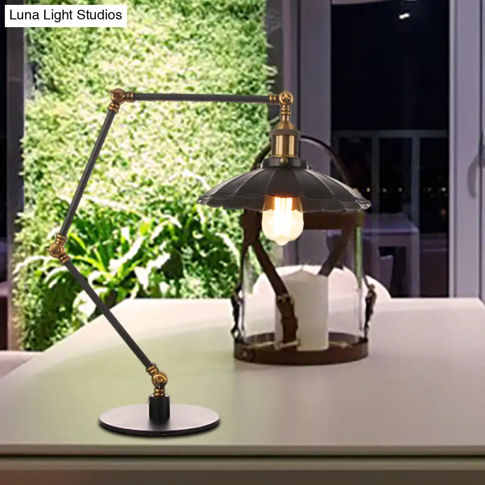 Stylish Vintage Adjustable Table Lamp With Metal Shade For Study Room - Black/Brass