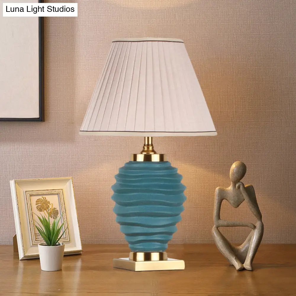 Tiered Vase Night Lamp - Traditional Ceramic 1 Head Bedroom Nightstand Light Black/White With