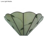 Tiffany Style Leaf Pattern Art Glass Wall Sconce - Beige Light For Dining Room
