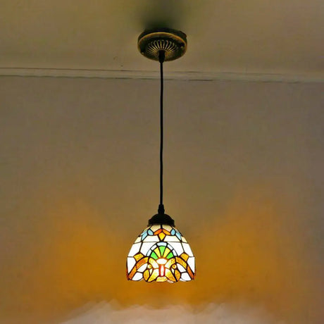 Tiffany-Style Stained Glass Pendant Light: Elegant 1-Light Hanging Lamp For Dining Room Beige / 6’