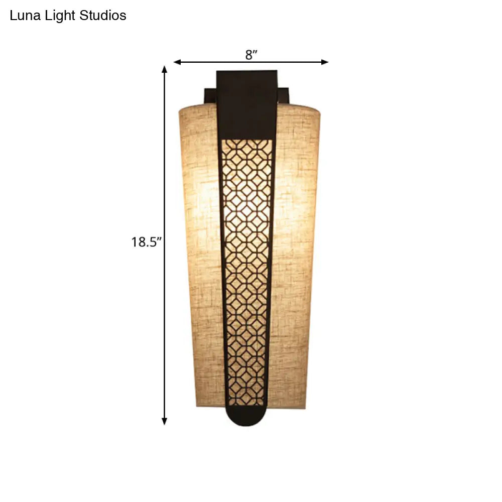 Traditional 1-Light Wall Sconce In Black With Cylinder Shade