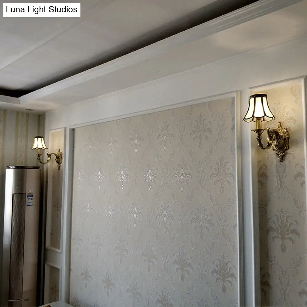 Traditional Brass Metal Wall Sconce Light Fixture For Bedroom