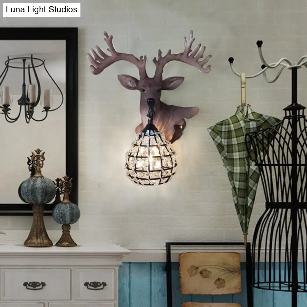 Traditional Resin Elk Wall Sconce - Bedroom Lighting Fixture (1 Light) In Black/Gold Left/Right