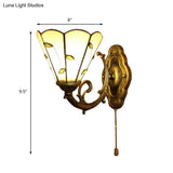 Vintage Beige Wall Sconce With Rustic Leaf Design - Single Light