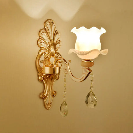 Vintage Gold Floral Wall Light Fixture With Crystal Accents - Elegant Living Room Mounted Lamp 1 / A
