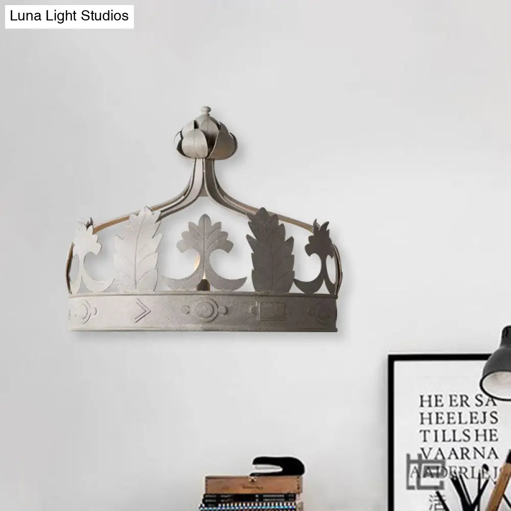 Vintage Metal Crown 3-Light Wall Sconce In Grey/Gold - Bedroom Wall-Mounted Lighting