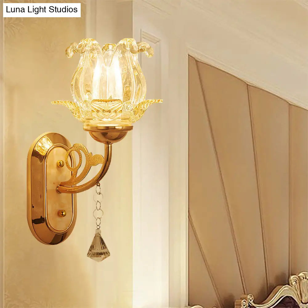 Vintage-Style Bedside Wall Sconce Lamp With Flower Amber Glass Shade And Pull Chain