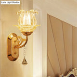 Vintage-Style Bedside Wall Sconce Lamp With Flower Amber Glass Shade And Pull Chain