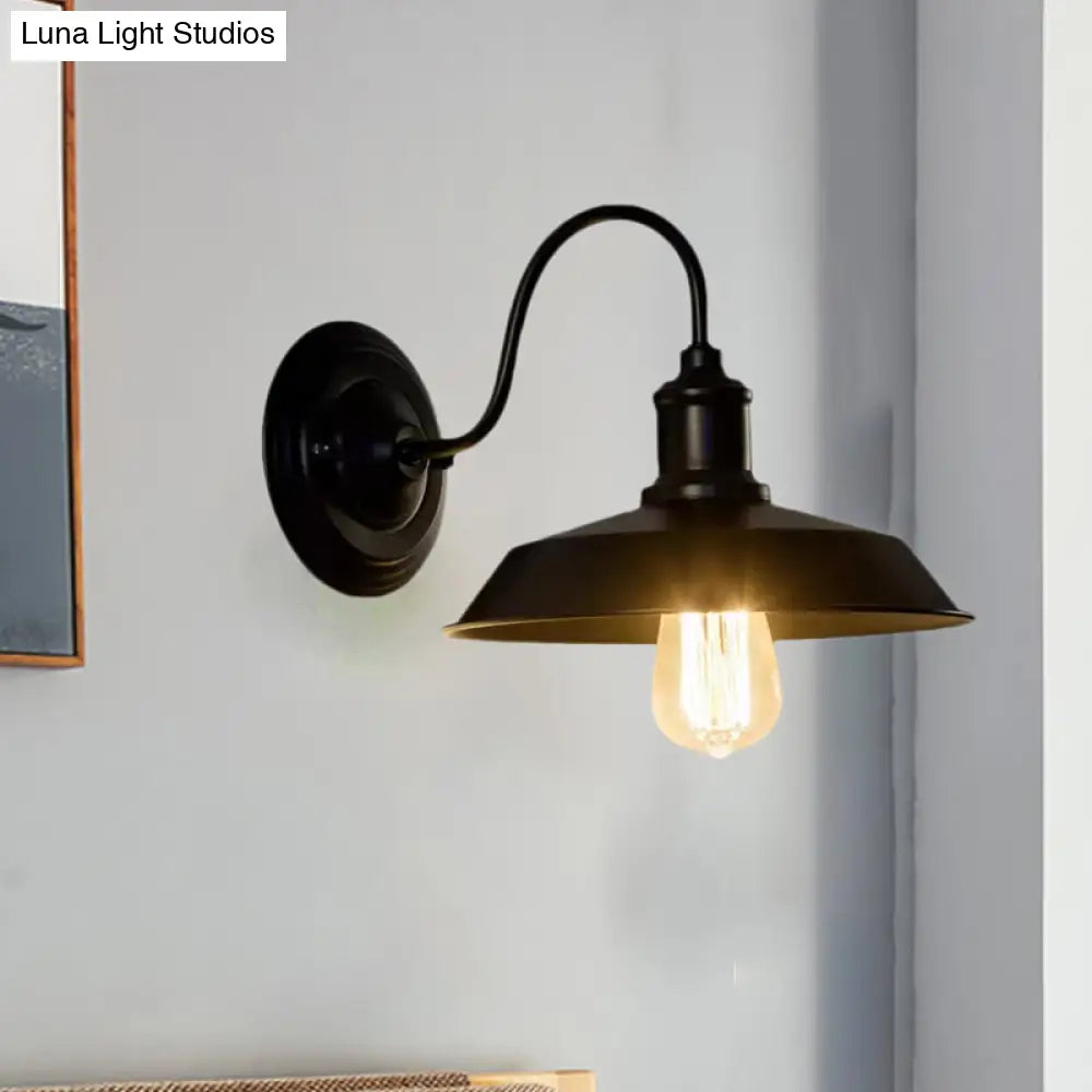 Vintage Style Metal Wall Sconce With Barn Shade For Restaurant Lighting