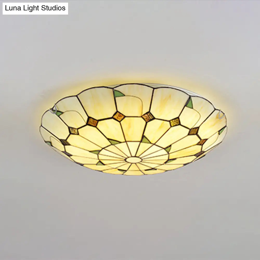 Vintage Tiffany Stained Glass Ceiling Light With Leaf Pattern - Flush Mount Led Lamp For Living